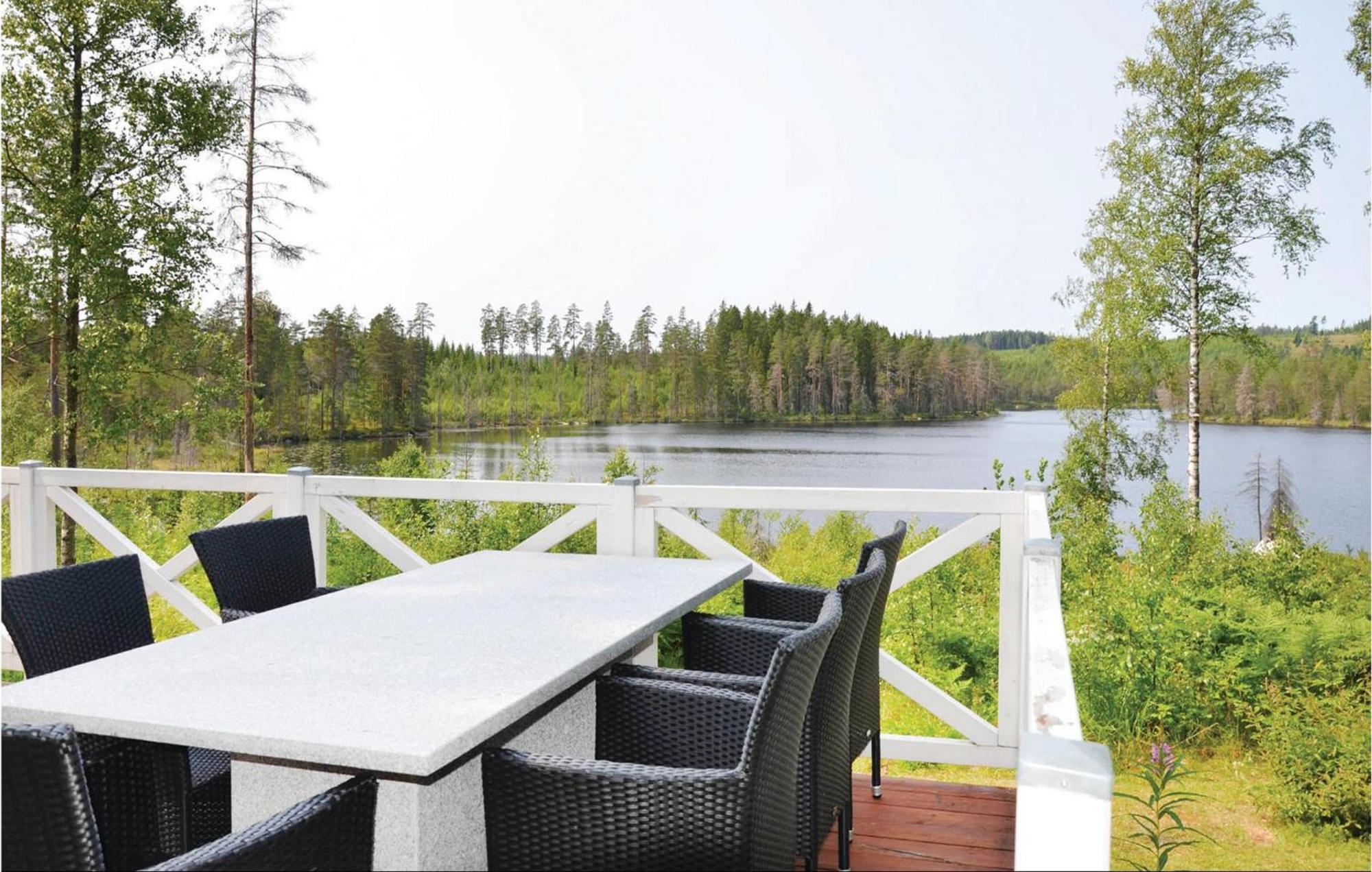 Nice Home In Sunne With Jacuzzi Alvsatern Exterior foto